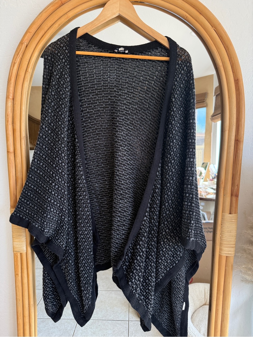 American Eagle Outfitters Black Knit Open-Front Poncho